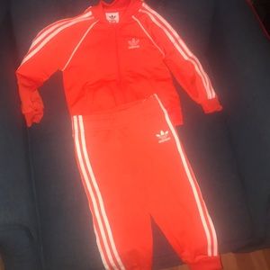 Toddlers Adidas Sweatsuit Size 12-18 months